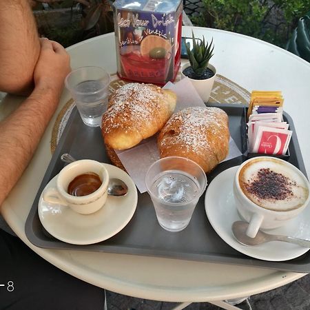 B&B Carme Naples Extérieur photo